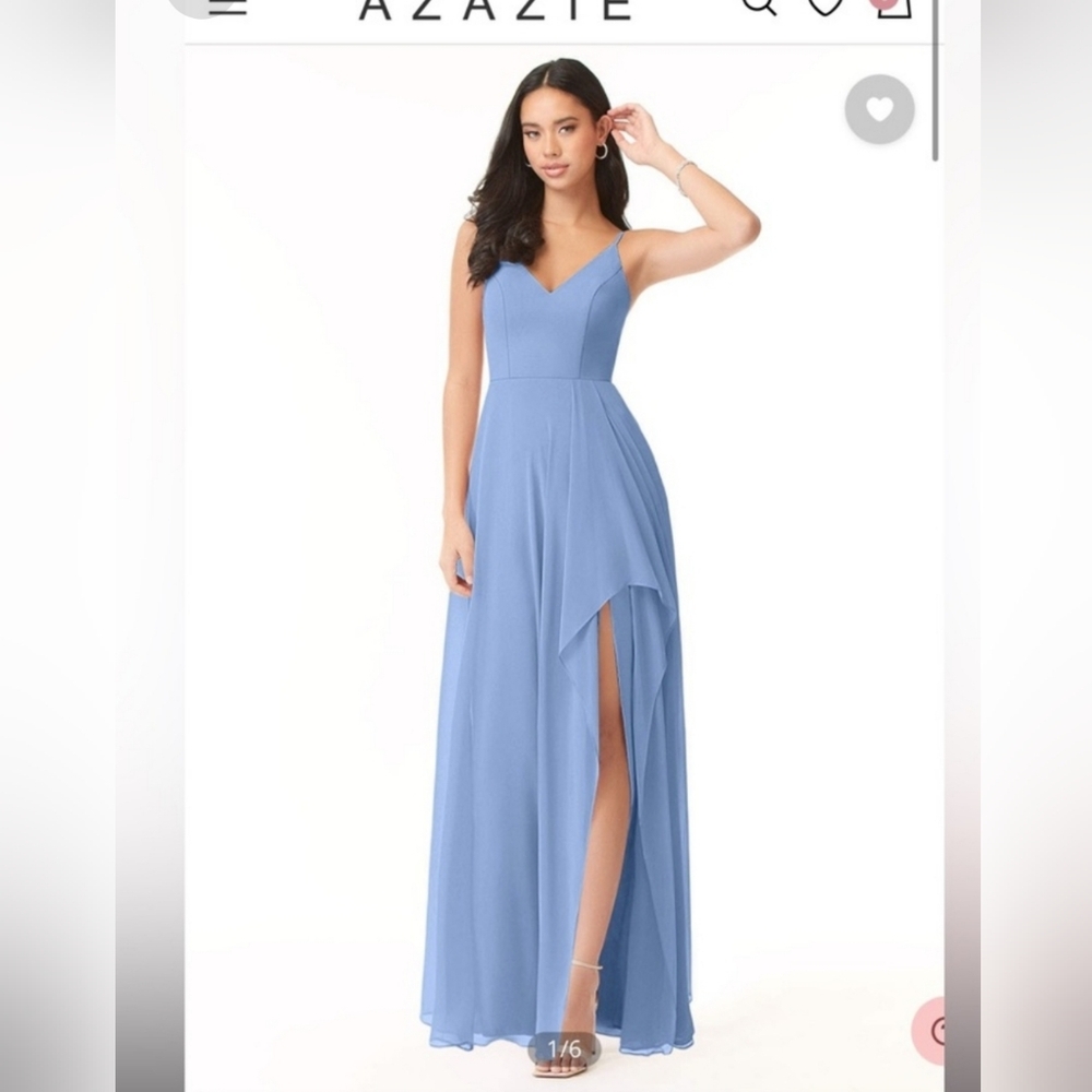 Azazie Blue Sleeveless Sweetheart Gown